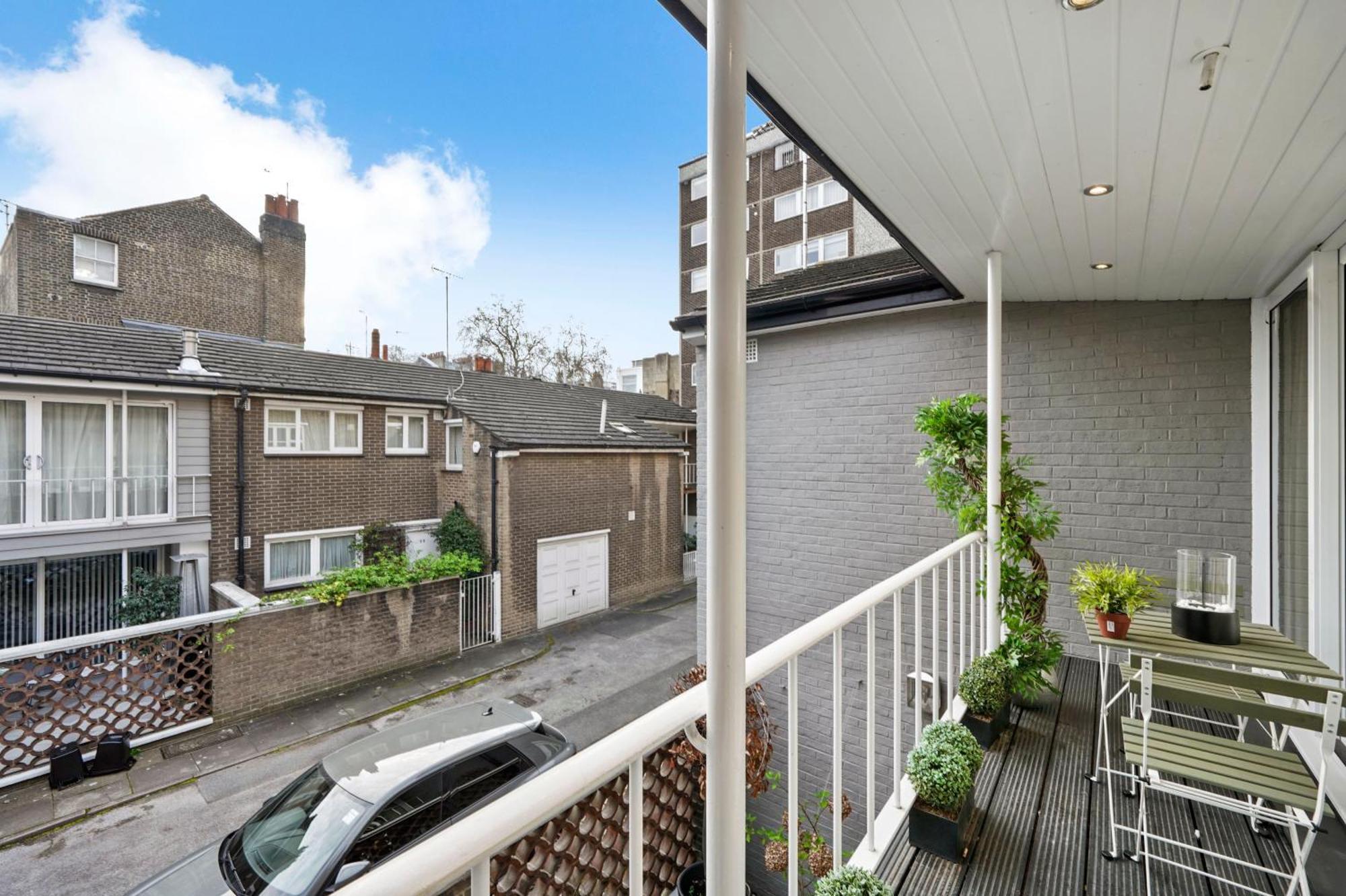 Вилла Mews House London With Private Patio & Parking Экстерьер фото