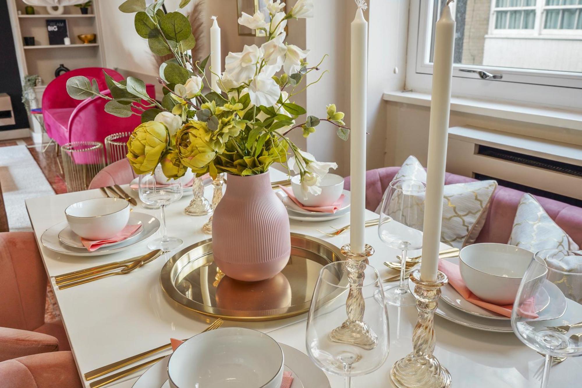 Вилла Mews House London With Private Patio & Parking Экстерьер фото