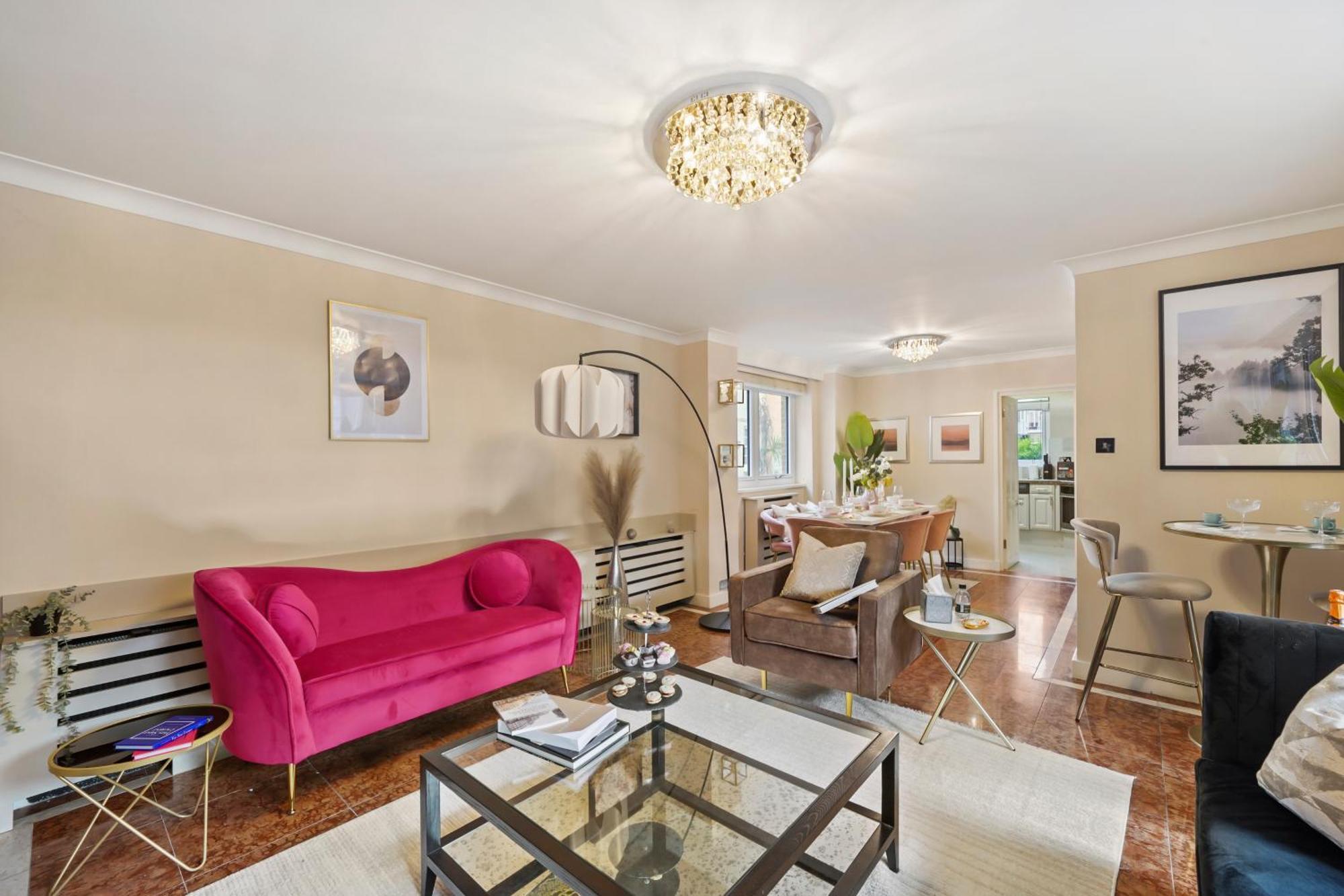 Вилла Mews House London With Private Patio & Parking Экстерьер фото